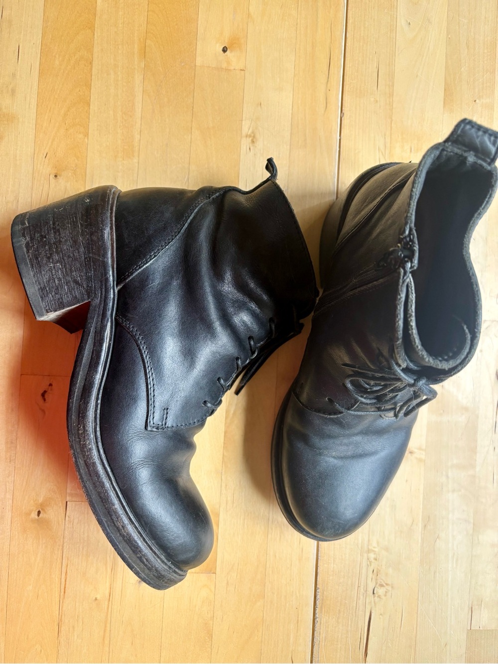 Vtg MOMA Made in Italy leather lace-up boots w/ zip & stacked heel size 37 / 7